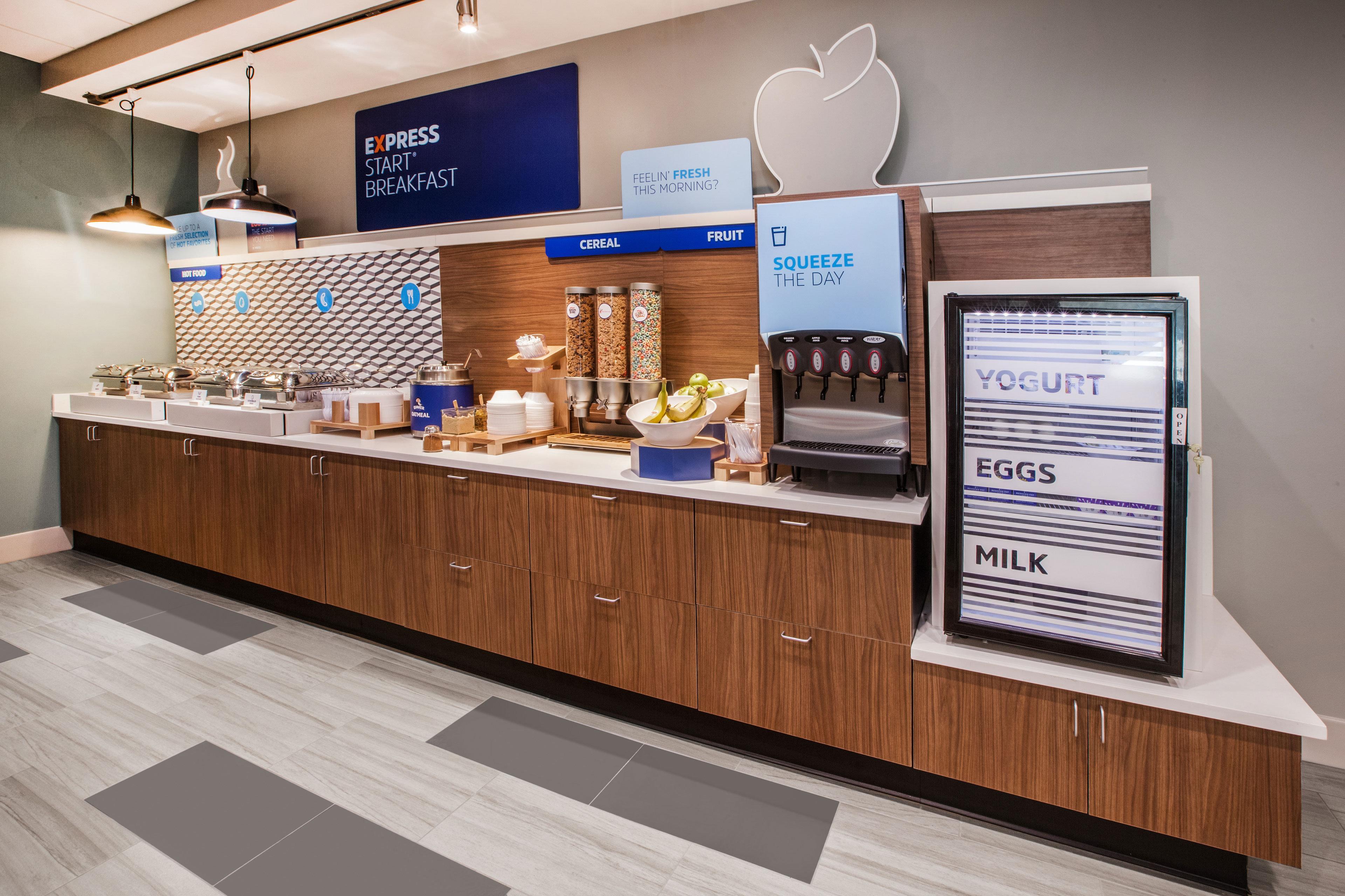 Holiday Inn Express & Suites - Sharon-Hermitage By Ihg West Middlesex Buitenkant foto