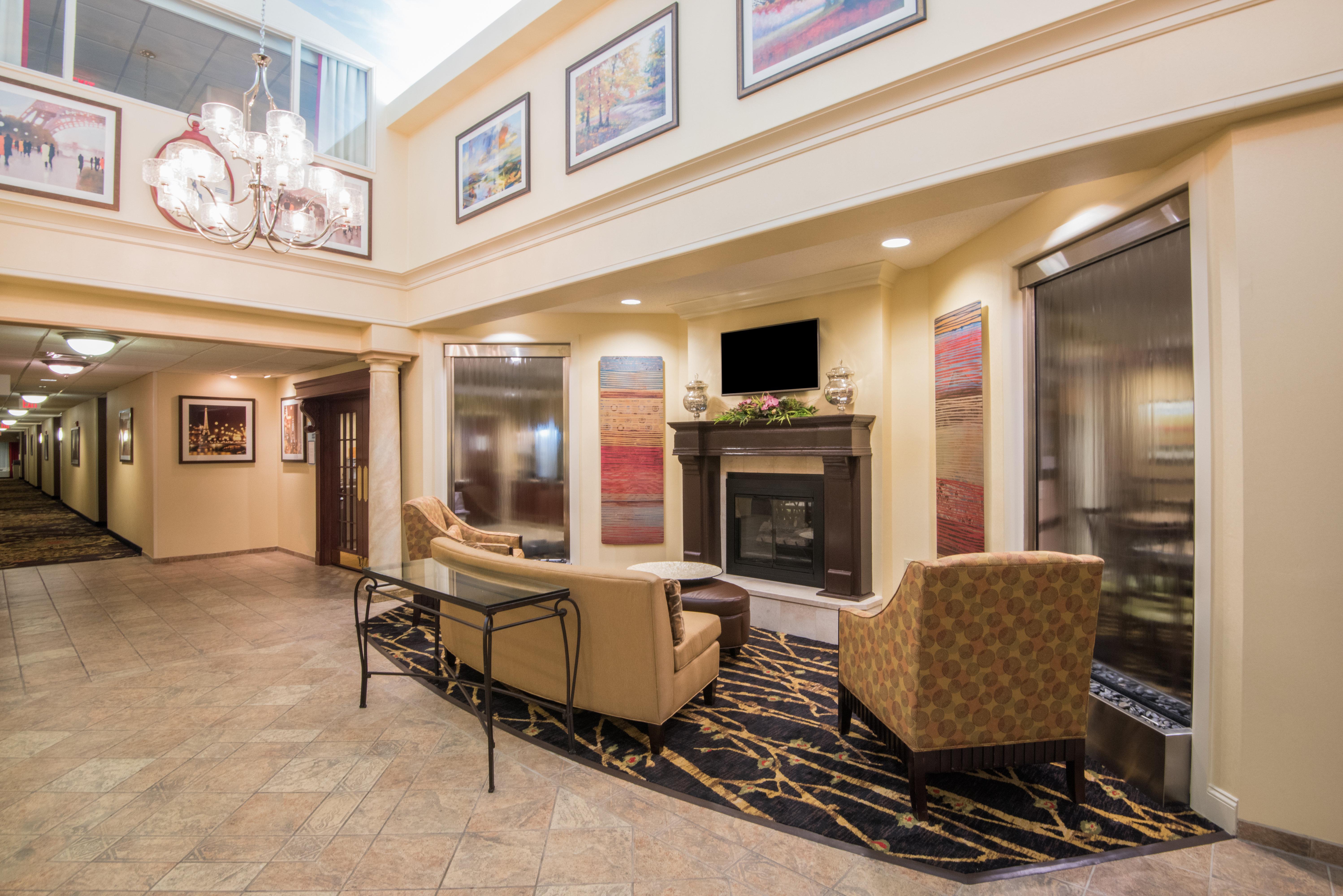 Holiday Inn Express & Suites - Sharon-Hermitage By Ihg West Middlesex Buitenkant foto