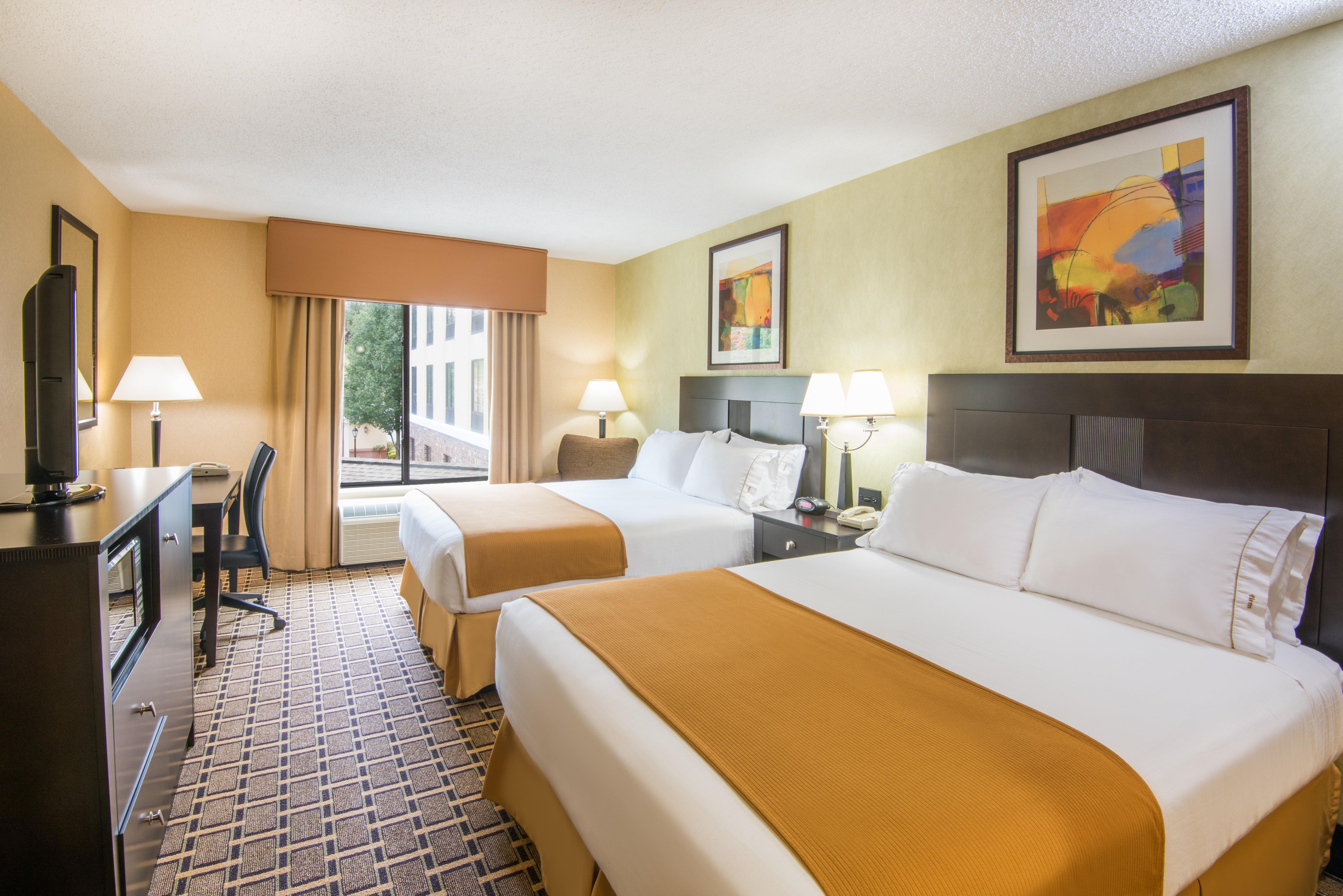 Holiday Inn Express & Suites - Sharon-Hermitage By Ihg West Middlesex Buitenkant foto