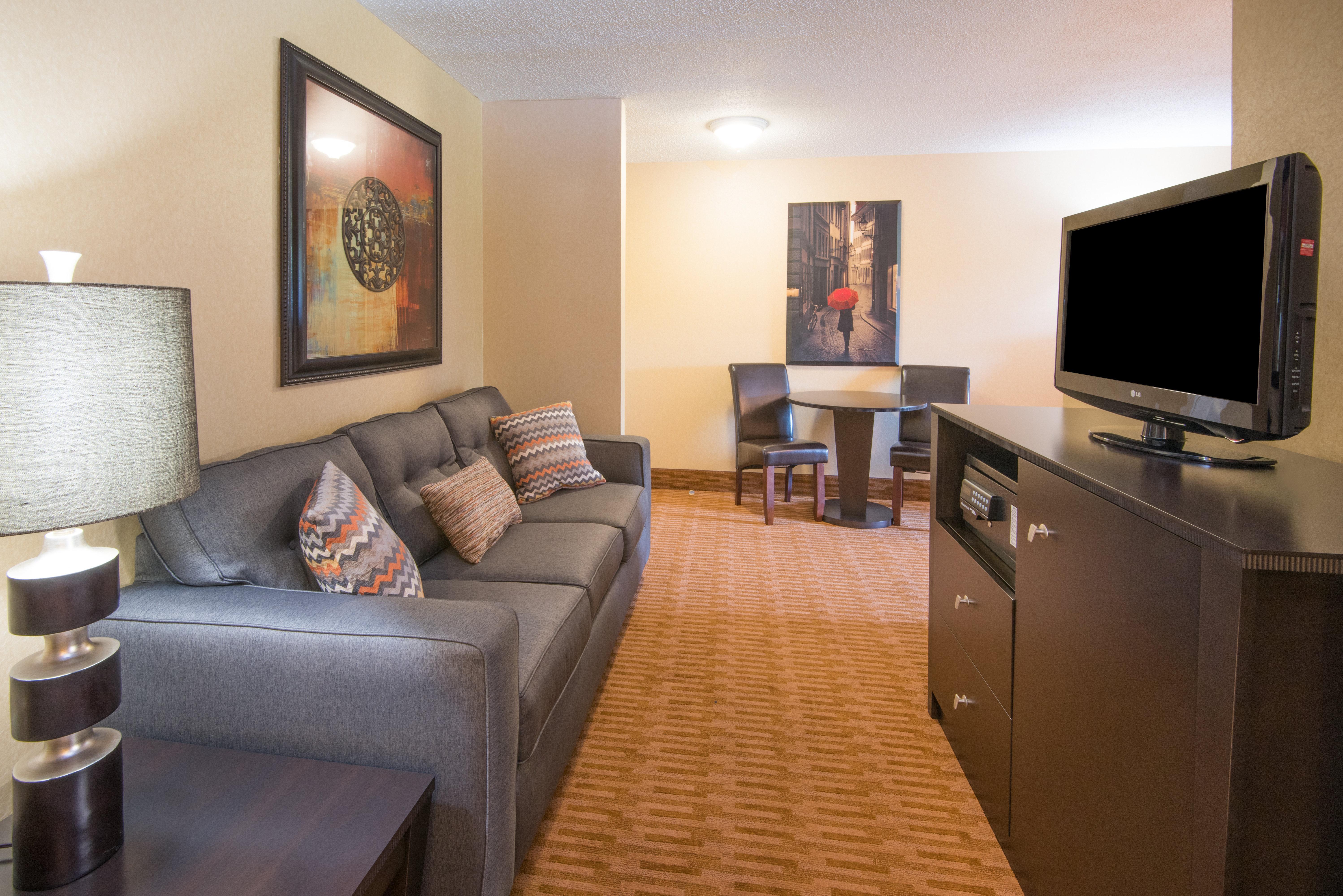 Holiday Inn Express & Suites - Sharon-Hermitage By Ihg West Middlesex Buitenkant foto
