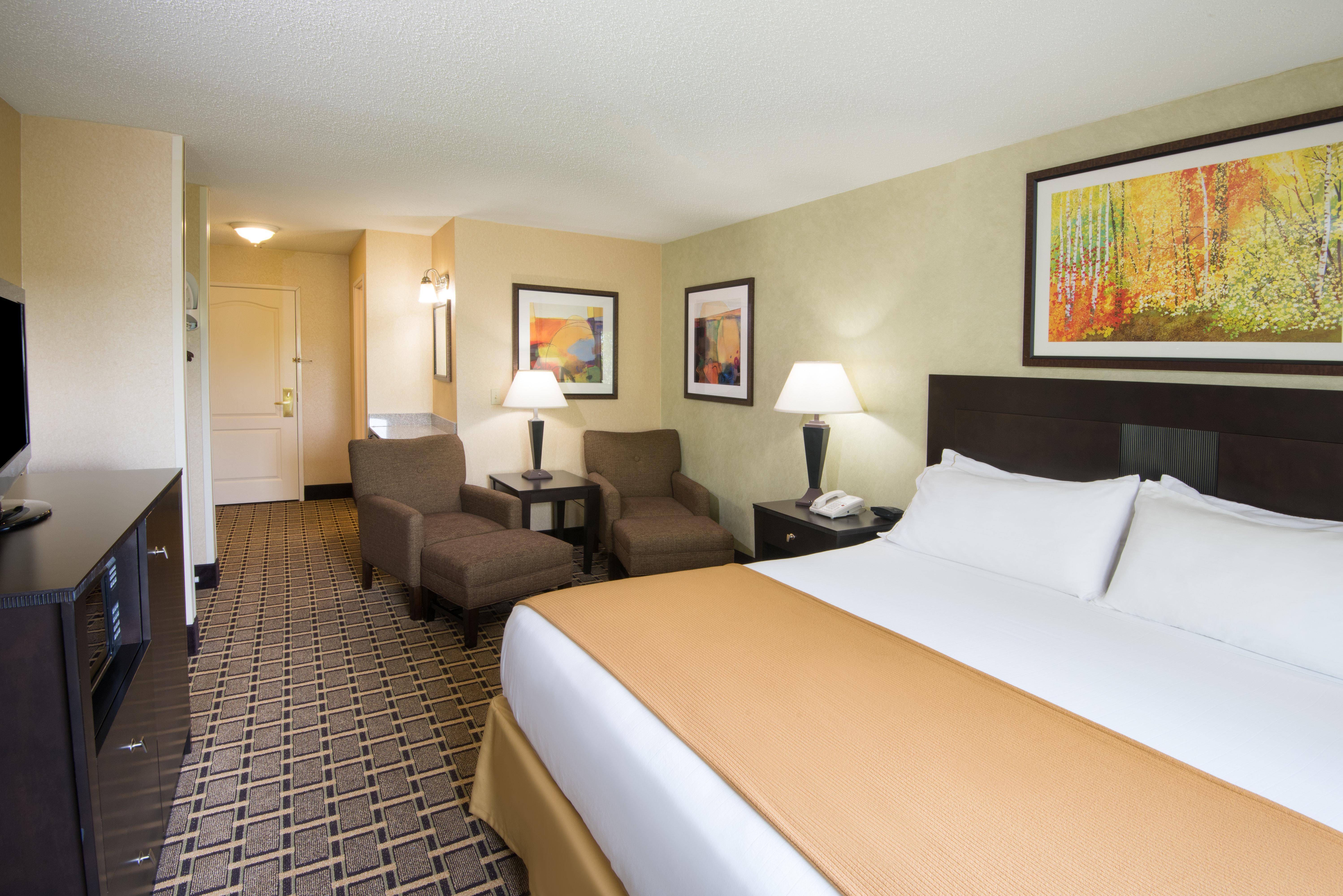 Holiday Inn Express & Suites - Sharon-Hermitage By Ihg West Middlesex Buitenkant foto