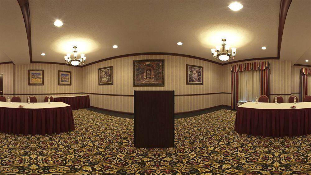 Holiday Inn Express & Suites - Sharon-Hermitage By Ihg West Middlesex Buitenkant foto